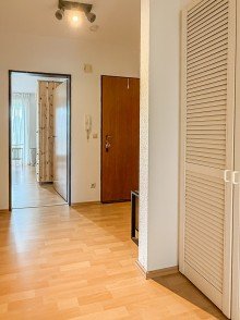 Flur Gem�tliche 2-Zimmerwohnung mit 2 Loggien in Bielefeld-Gro�dornberg
