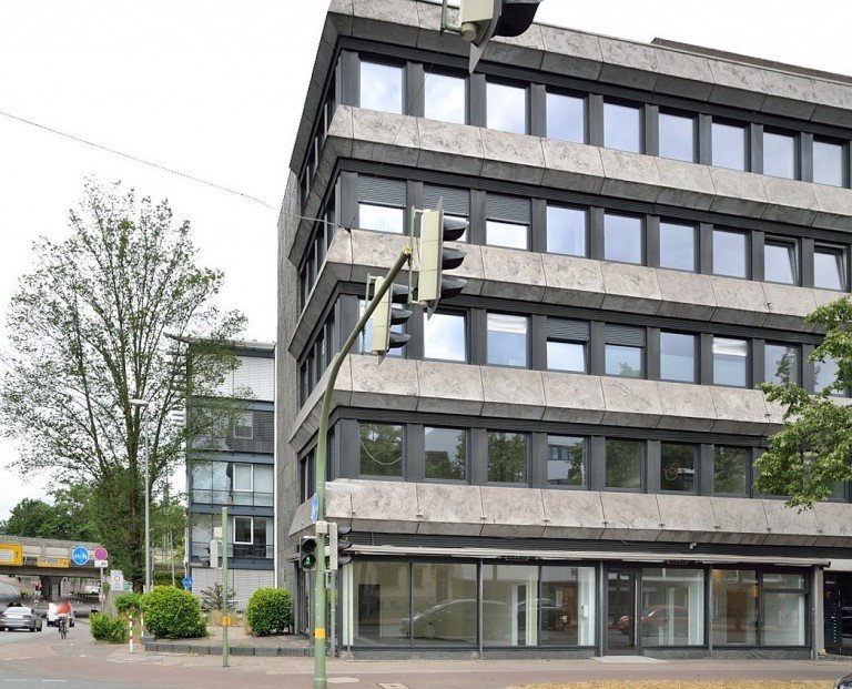 Geb�udeansicht Bielefeld B�rofl�che Sie werden gesehen!** Frequentiertes EG B�ro mit opt. Ausstellung / Caf� n�he Jahnplatz Bielefeld