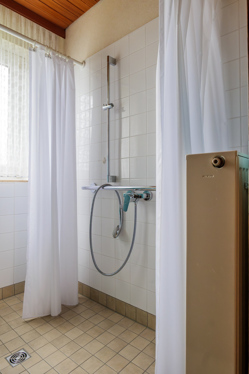 Badezimmer Erdgeschoss Einfamilienhaus Herford / Elverdissen