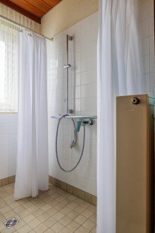 Badezimmer Erdgeschoss 1 - 2 Familienhaus nahe Freibad Herford-Elverdissen mit Potenzial