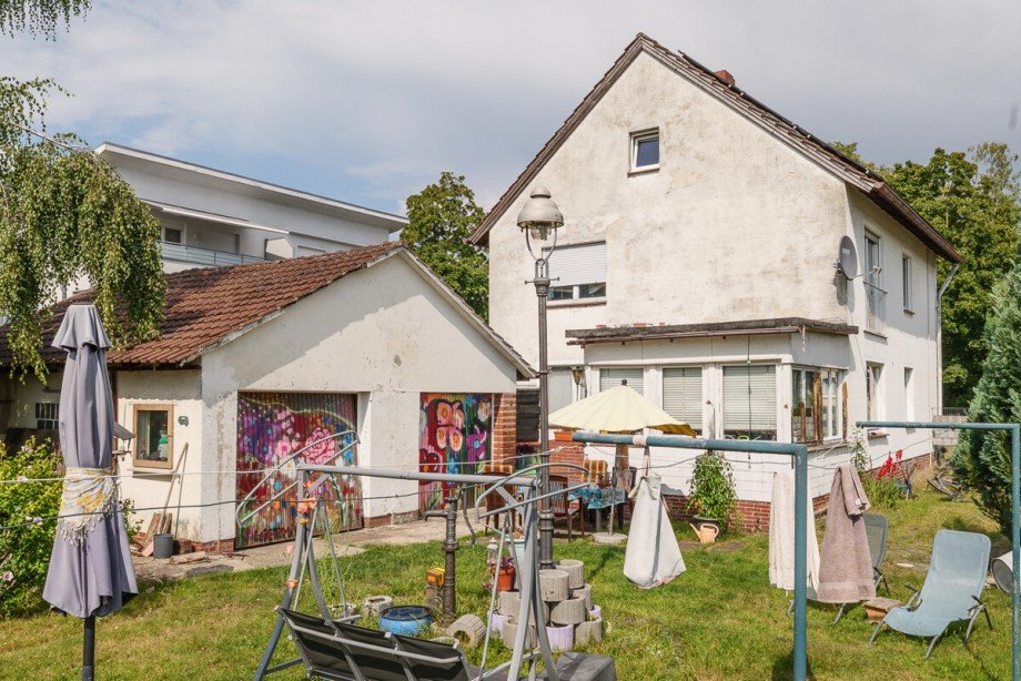 Garten-Garagen Zweifamilienhaus G�tersloh