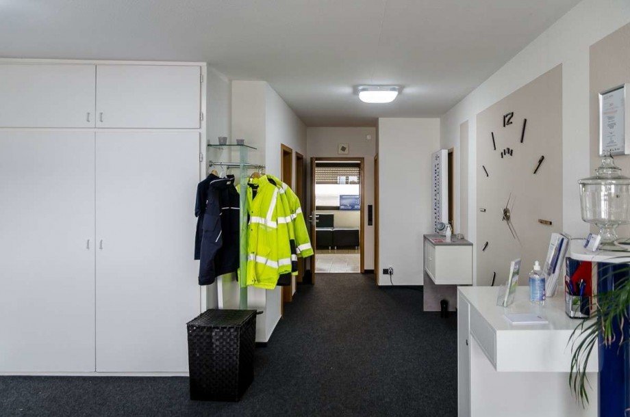 Eingangsbereich B�rohaus Bielefeld