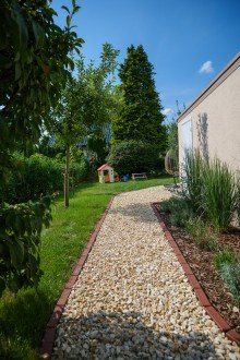 Garten Stilvolles Einfamilienhaus mit 2 Garagen, neuer Gasheizung und  TOP Einbauk�che in BI-Brackwede