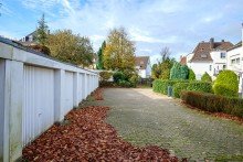 Hof-/Garagen Attraktiv gelegenes Mehrfamilienhaus mit Arztpraxis am Ostpark - eine absolute Seltenheit