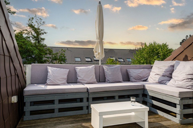 Loggia Bielefeld Dachgeschosswohnung Sch�ne Dachgeschosswohnung mit S�d-Loggia in Bielefeld Mitte-Ost