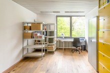 B�ro 3 Moderne B�roetage mit Eichenparkett  + 260m� Lagerfl�che mit Lastenaufzug und Parkpl�tzen!