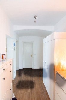 Flur Seltene Gelegenheit - Erdgeschosswohnung mit gro�z�gigem Gartenanteil N�he Ostpark!