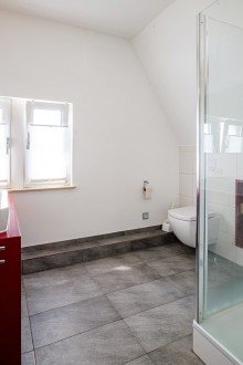 Bad | Dachgeschoss Charmantes Einfamilienhaus mit Villencharakter in Bielefeld Brackwede