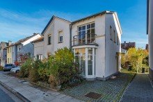 Hausansicht Altstadtnah und am Lutterbach - besonderes City-Haus in Bielefeld
