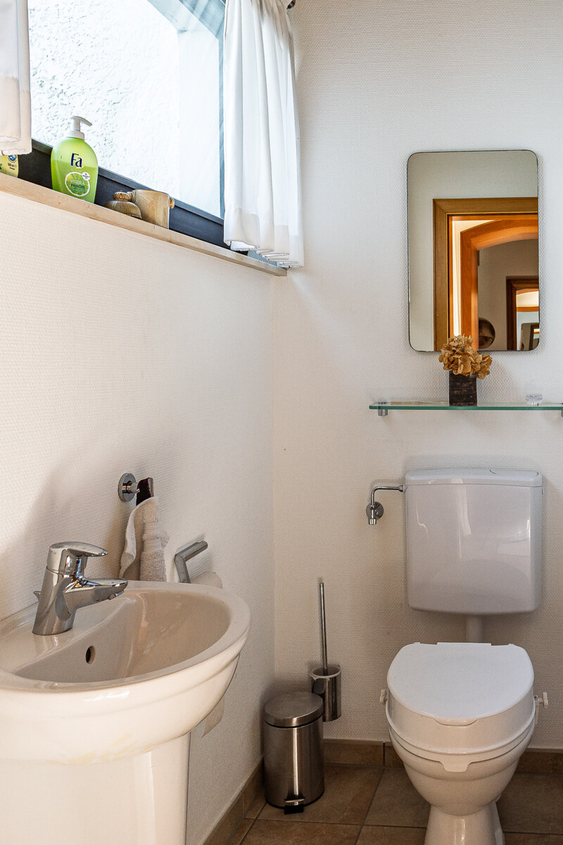 EG G�ste WC Zweifamilienhaus Oerlinghausen