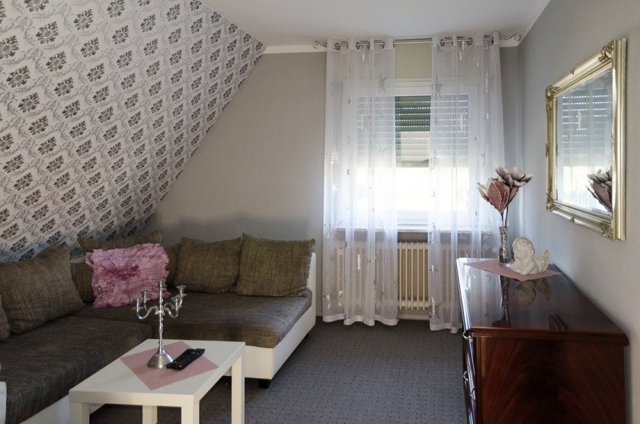 Zimmer-DG II Einfamilienhaus Schlo� Holte-Stukenbrock