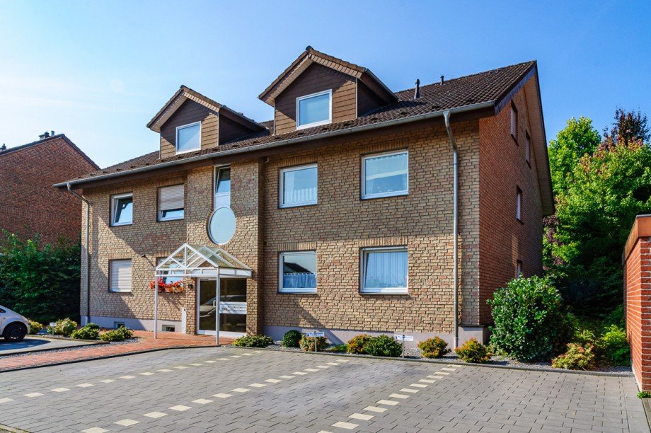 Hausansicht Etagenwohnung G�tersloh