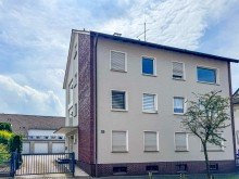 Geb�udevorderseite Heller Wohntraum mit Balkon, Einbauk�che und Garage in Bielefeld - Brackwede