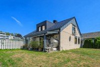 Bild (1d53b9e9e577fdd99b67a241d5f64295): Familiendomizil mit Swimmingpool in Bielefeld-Oldentrup - Erbbaurecht & Kaufoption