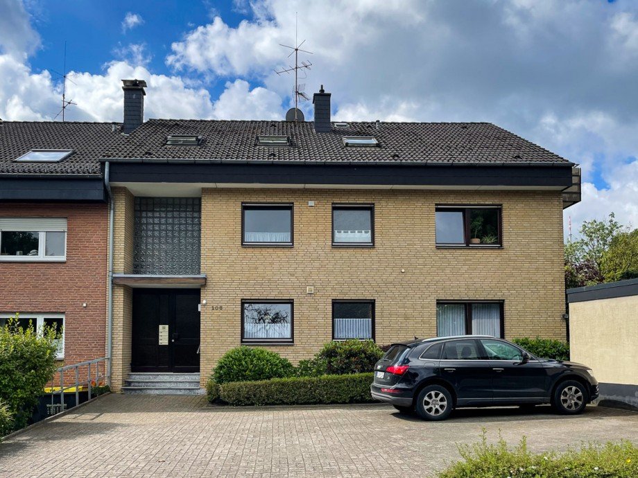 Vorderansicht Etagenwohnung Bielefeld