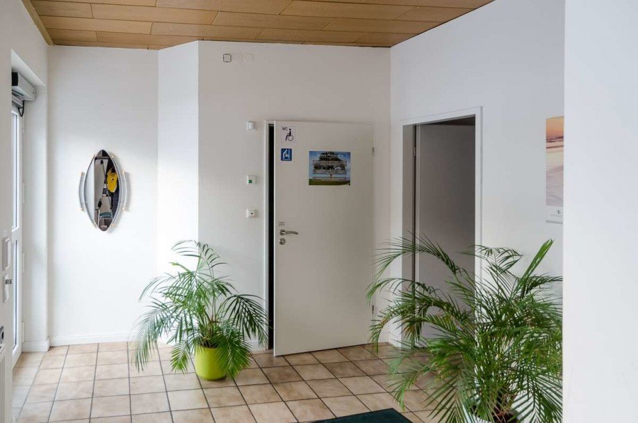 Flur mit barrierefreien Zugang Praxis Bielefeld