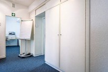 Flur mit Einbauschr�nken Arbeiten in der Altstadt Bielefeld - Moderne B�rofl�che in zentraler Bestlage