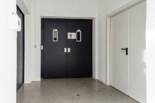 Lastenaufzug B�ros/Produktion Top Gewerbeimmobilie - Hochregallager/B�ro/Produktion - Kauf oder Miete -  n�he A2 in Bad Salzuflen
