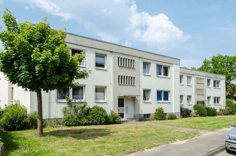 Ansicht vorne Bielefeld Mehrfamilienhaus Erstklassige Kapitalanlage! 10-Familienhaus im Herzen von Bielefeld-Schildesche nahe Obersee