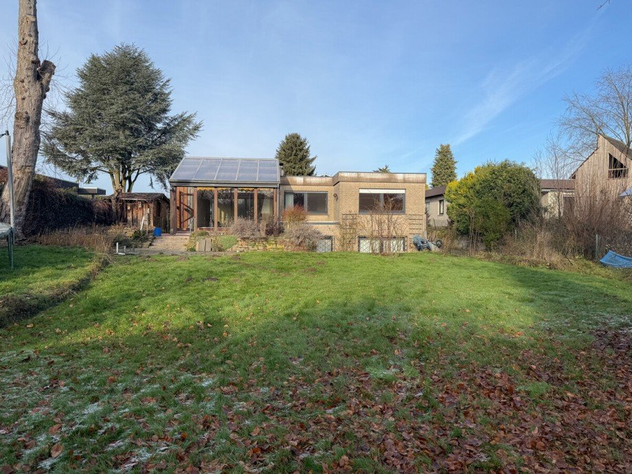 Gartenansicht Einfamilienhaus Bielefeld