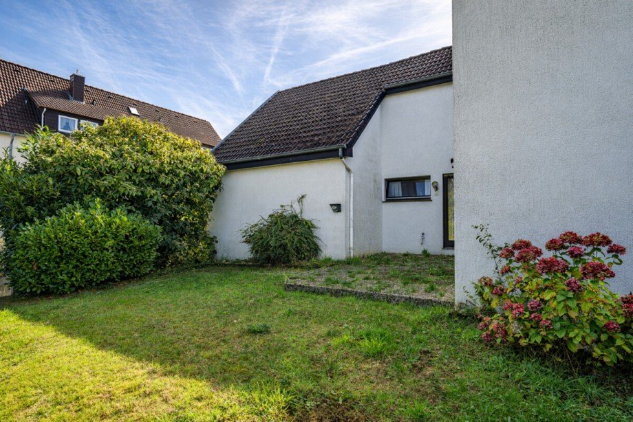 R�ckseite Zweifamilienhaus Oerlinghausen