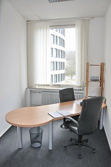 B�ro City-Office am Adenauerplatz - 162 m� B�rofl�che mit 7 B�ror�umen - Aufzug vorhanden****