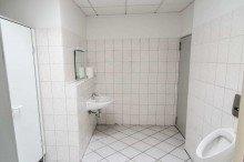 WC Herren 2 Repr�sentative und preiswerte B�roetage - Gewerbegebiet Schelpmilser Weg - mit Parkpl�tzen in BI-Ost