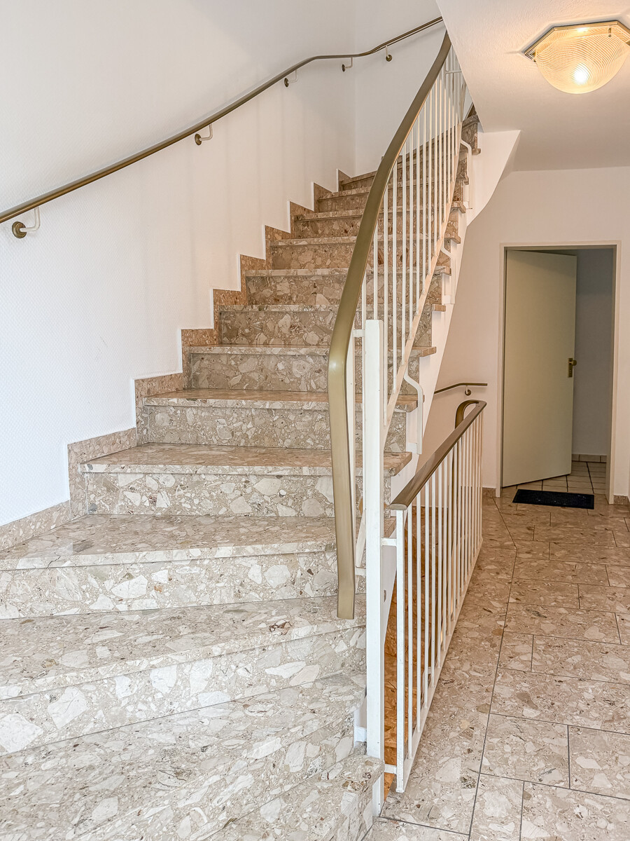 Treppenhaus Erdgeschosswohnung Bielefeld