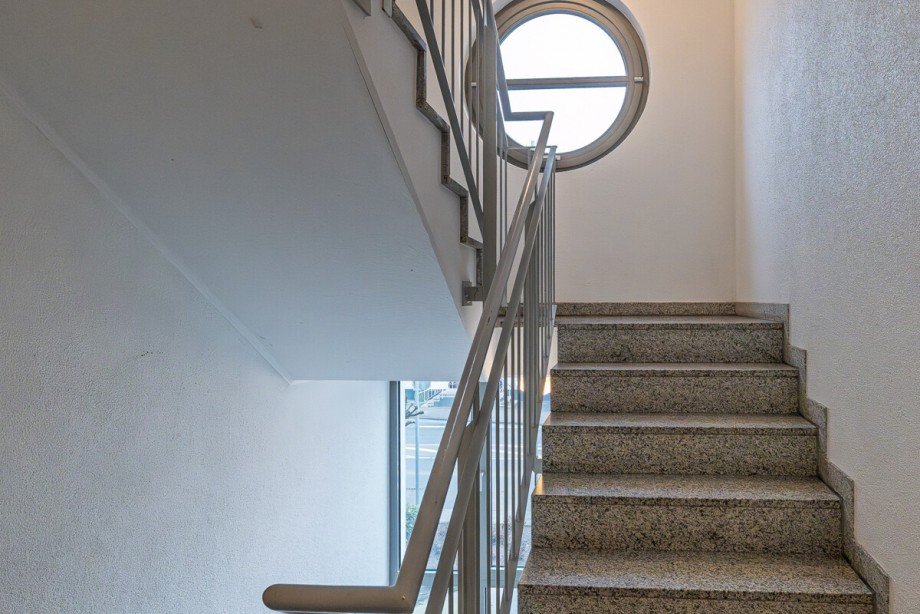 Treppenhaus Etagenwohnung Bielefeld / J�llenbeck
