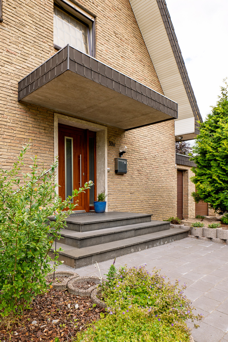 Hauseingang Zweifamilienhaus Bielefeld