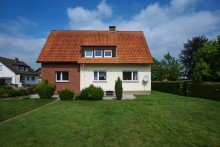 Frontalansicht hinten 1 - 2 Familienhaus nahe Freibad Herford-Elverdissen mit Potenzial