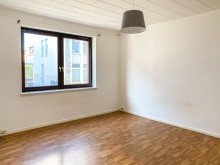 Zimmer 1 WG gesucht! Helle EG-Wohnung mit Sonnenbalkon mitten in der City von Bielefeld (Hermannstra�e)