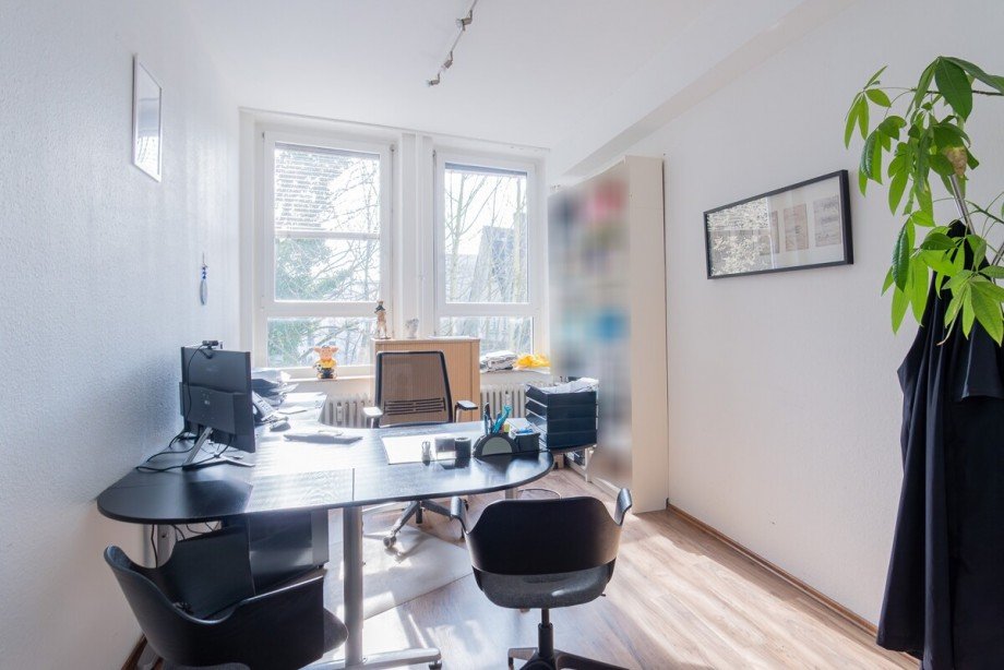 B�ro rechts B�rofl�che Bielefeld