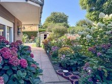 Blumen Vermietete EG - Wohnung mit Garage - Top gepflegt mit gro�em Garten in GT-Avenwedde