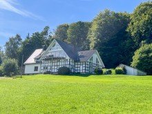 Hausansicht Ostseite Landidylle mit Stadtn�he - gro�z�gige Erdgeschosswohnung in Herford-Schwarzenmoor