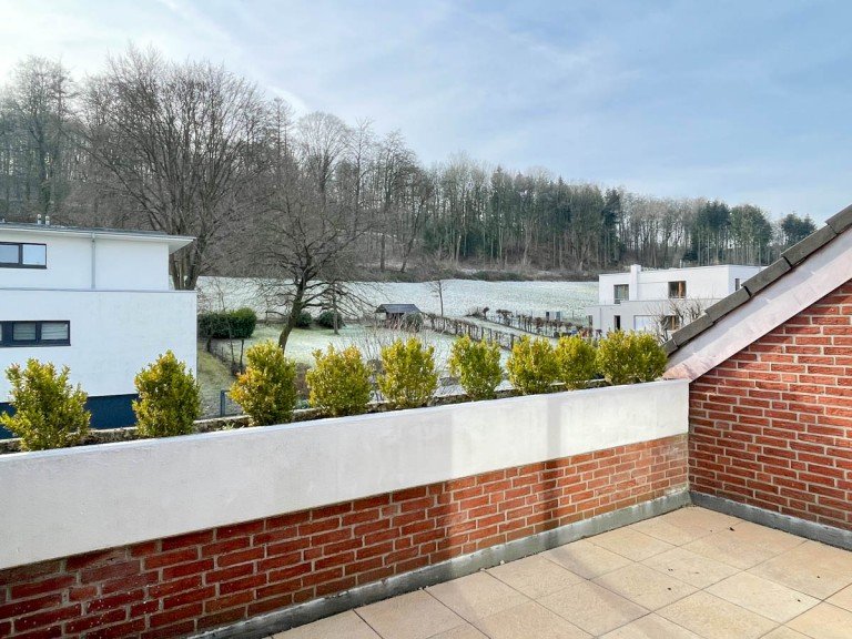 Loggia Bielefeld Dachgeschosswohnung Helle Dachgeschosswohnung - 2ZKB mit Sonnenbalkon N�he Bielefelder Universit�t (Wertherstra�e)