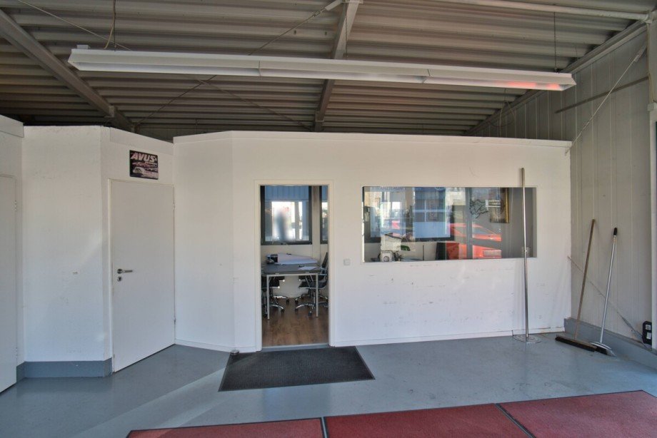 B�roansicht Halle / Lager / Produktion Bielefeld
