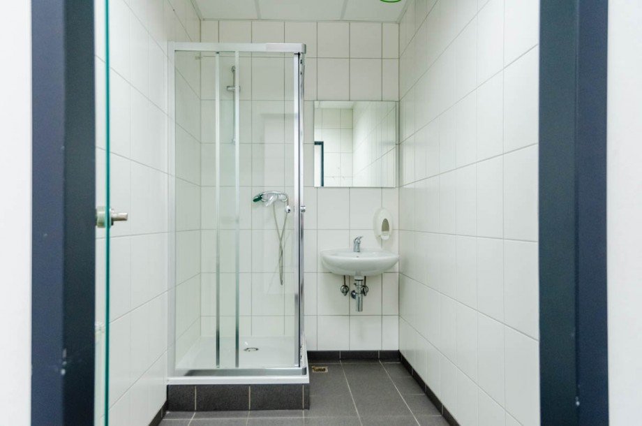 Dusche Hochregallager Bad Salzuflen
