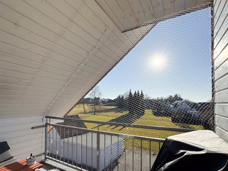 Loggia mit Weitblick Bielefeld / Milse Dachgeschosswohnung Clever investieren: 3-Zi.-DG-Whg. mit Weitblick (Bj. 1998) - jetzt reduziert!
