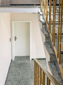 Treppenhaus Heller Wohntraum mit Balkon, Einbauk�che und Garage in Bielefeld - Brackwede