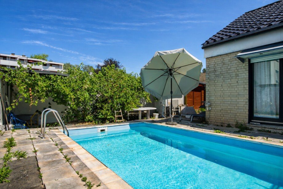 Swimmingpool Einfamilienhaus Bielefeld / Oldentrup