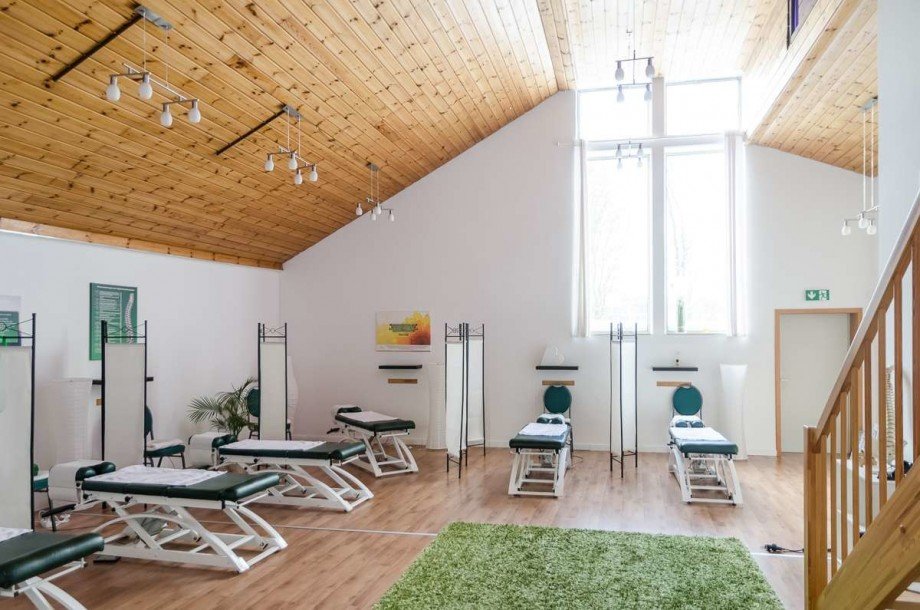 Gro�er 68qm Raum im EG Praxis Bielefeld