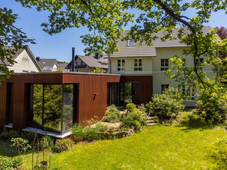 Titelbild Bielefeld Einfamilienhaus Elegantes Einfamilienhaus in exklusiver Best-Lage, Bielefeld-Hoberge
