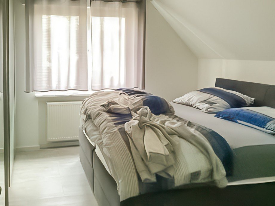 Schlafzimmer Dachgeschosswohnung Bad Salzuflen