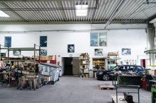 Blick B�ro Gewerbeimmobilie mit 4 Sektionaltoren, Dach ist erneuert! In Autobahnn�he am Ostring - Bielefeld