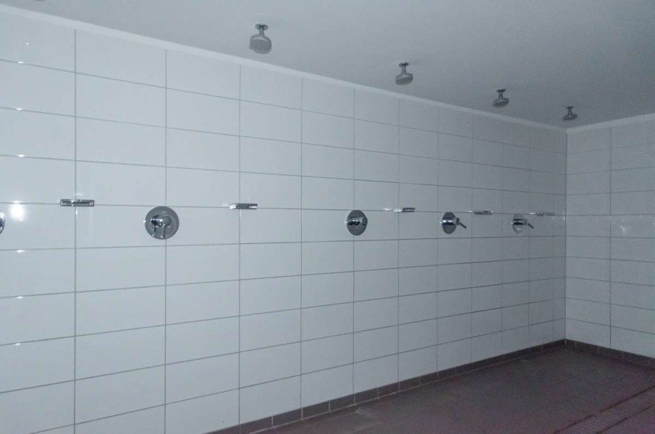 Duschen UG Halle / Lager / Produktion Bielefeld