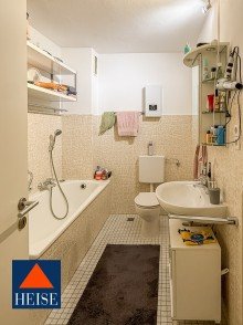 Bad Gro�z�gige 4-Zimmerwohnung mit Balkon in Bielefeld (Hollensiek)