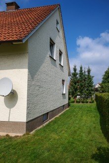 Seitenansicht 1 - 2 Familienhaus nahe Freibad Herford-Elverdissen mit Potenzial