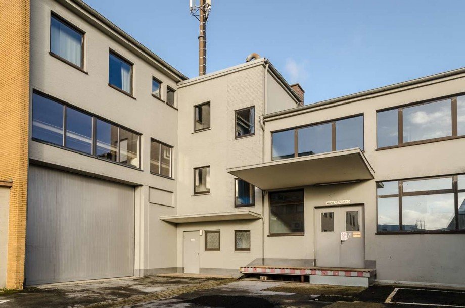 Aussenansicht Halle / Lager / Produktion Bielefeld