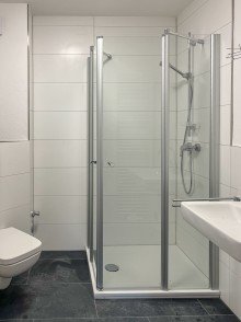 Badezimmer Vollst�ndig renovierte 3 Zimmerwohnung mit Balkon N�he Lenkwerk - Bielefeld